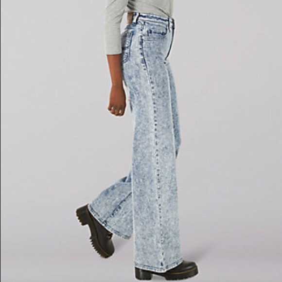 WOMEN'S HERITAGE HIGH RISE A LINE JEAN IN KC ACID MID size 29 (34 inseam) - Picture 3 of 6